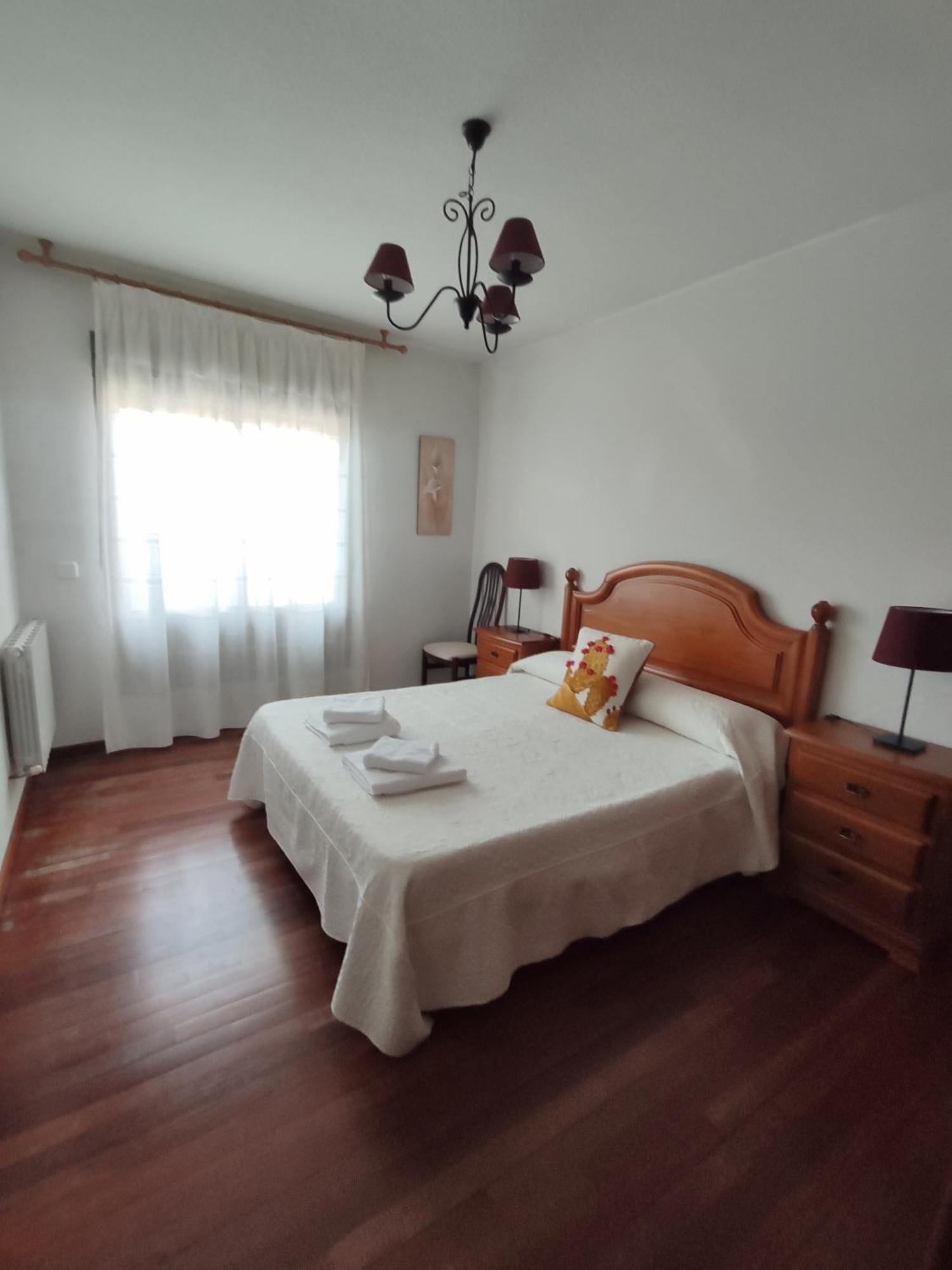 Апартаменти Duplex Sanabria El Puente  Екстер'єр фото